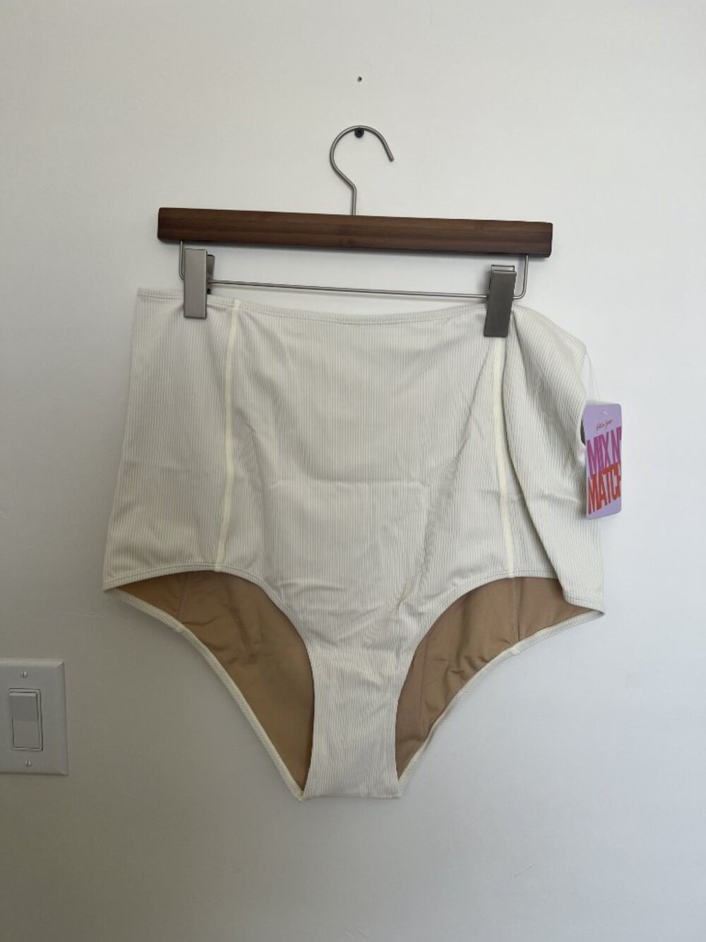 Cream Ribbed Ruffle Bikini - Picture 5 of 9